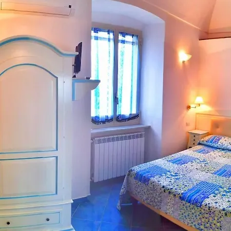 度假居 La Rosa Del Mare *